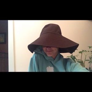 Barney’s NY Brown hat